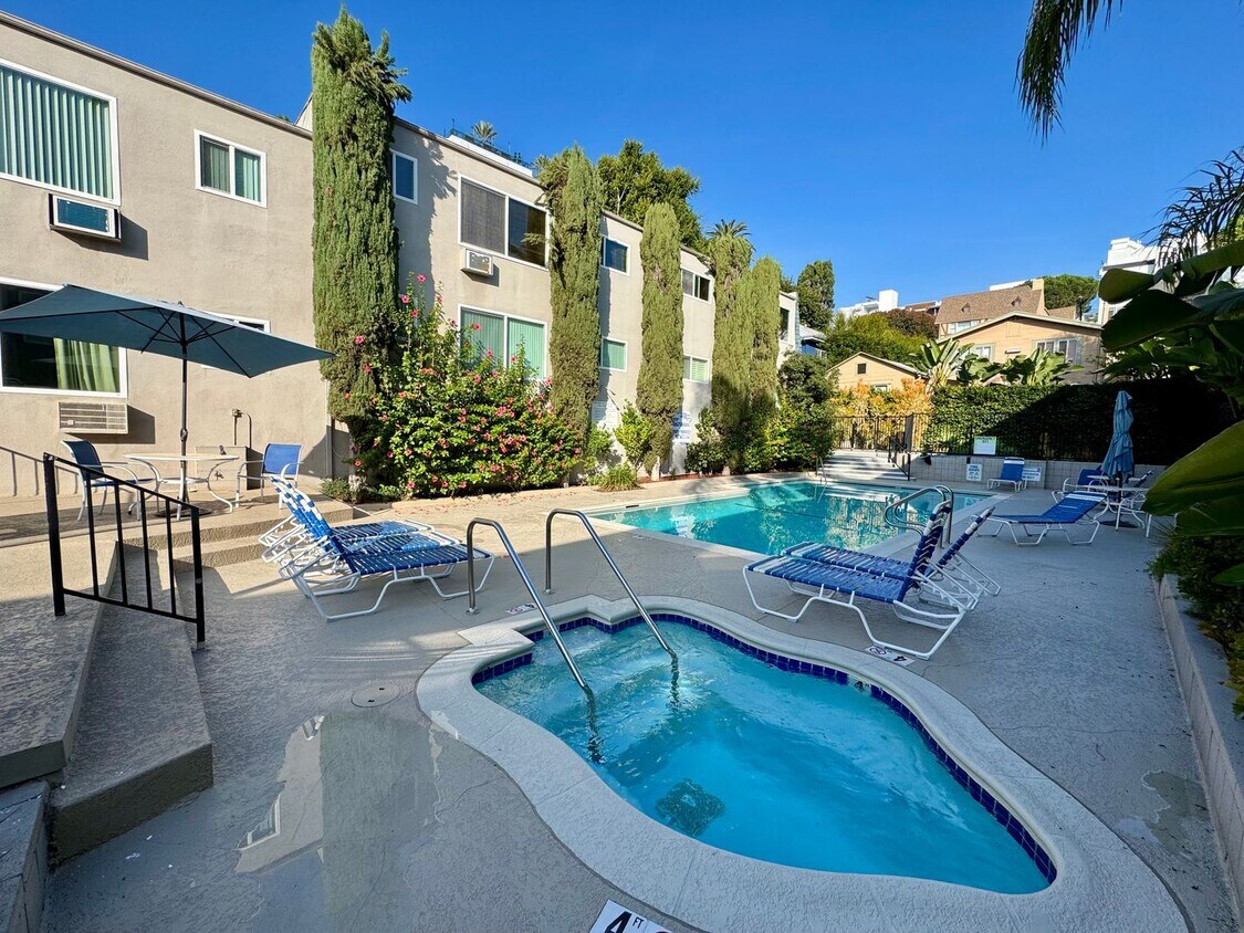 Foto principal - Prime West Hollywood location within a close proximity to everything!