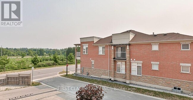 Building Photo - 319 Delray Dr