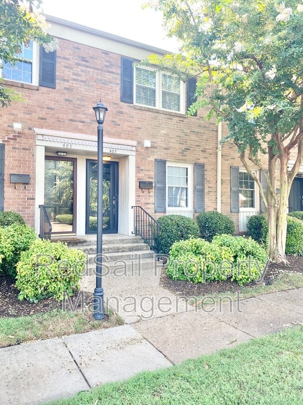 Photo - 487 Bridge St House