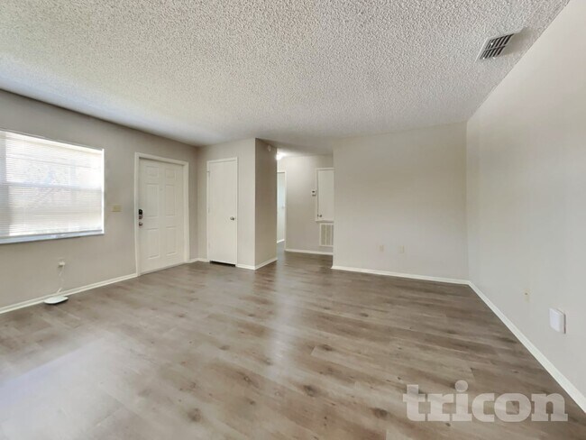 Foto del edificio - 1613 14th St E