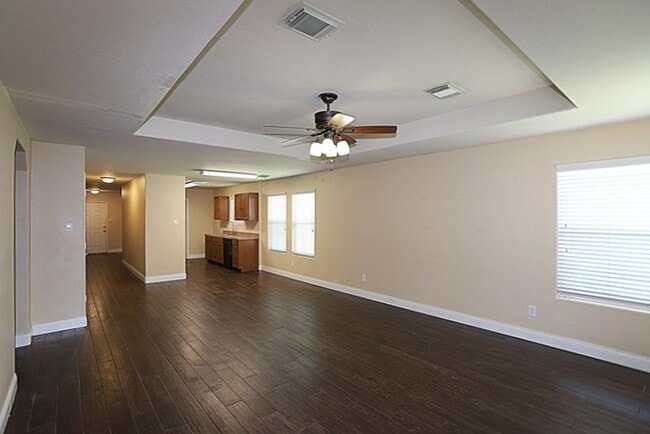Building Photo - 10403 Hurst Hill Ln