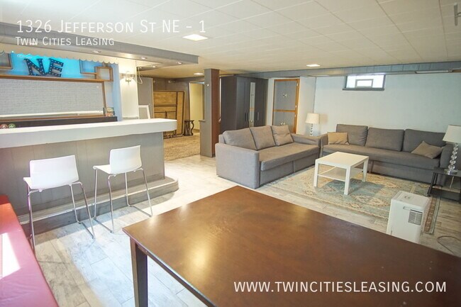 Building Photo - Clean - STUDIO in Lower Level