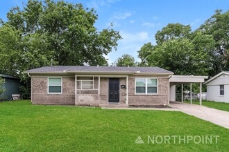 Building Photo - 1238 Narcissus Ln