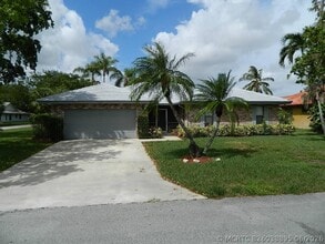 Building Photo - 4002 NW 73rd Ave