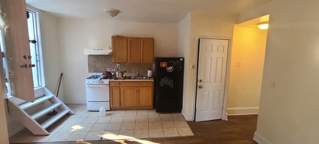 Building Photo - 33 Fulton Ave