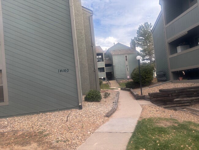 Foto del edificio - 14160 E Temple Dr