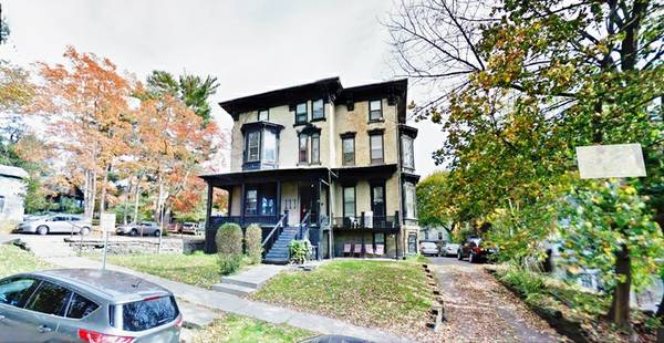 Historical House - 111 Osmun Pl