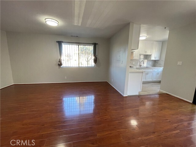 Building Photo - 225 N Marguerita Ave