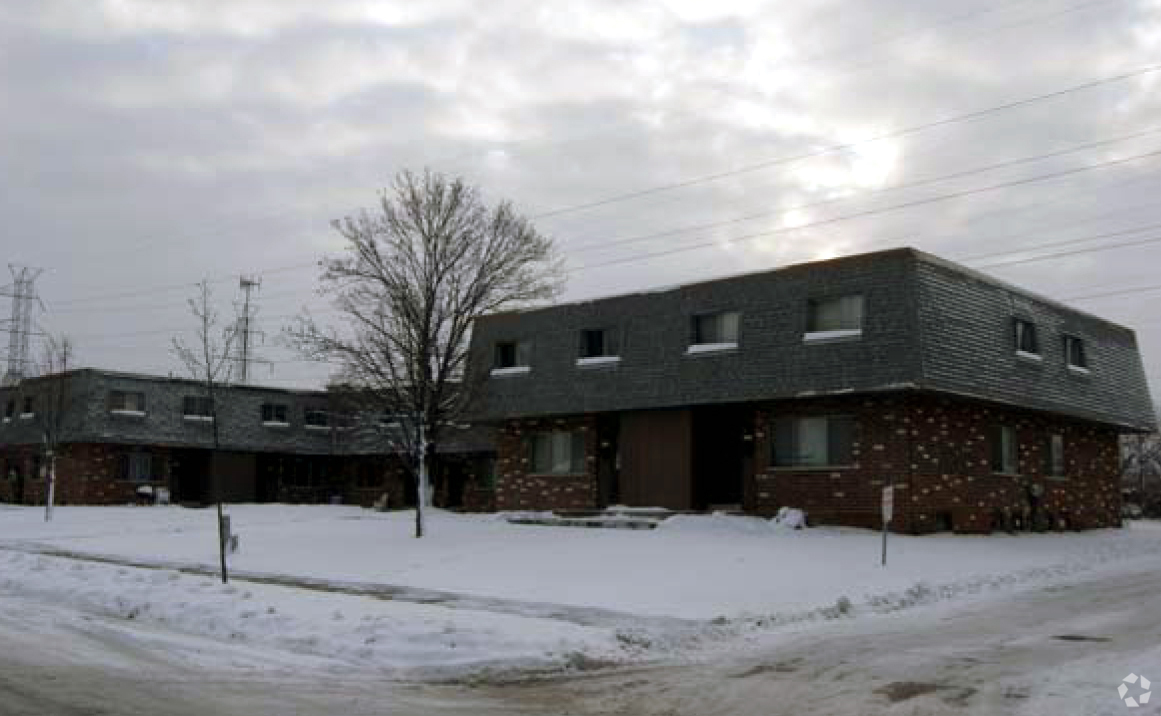 Primary Photo - West View Townhomes