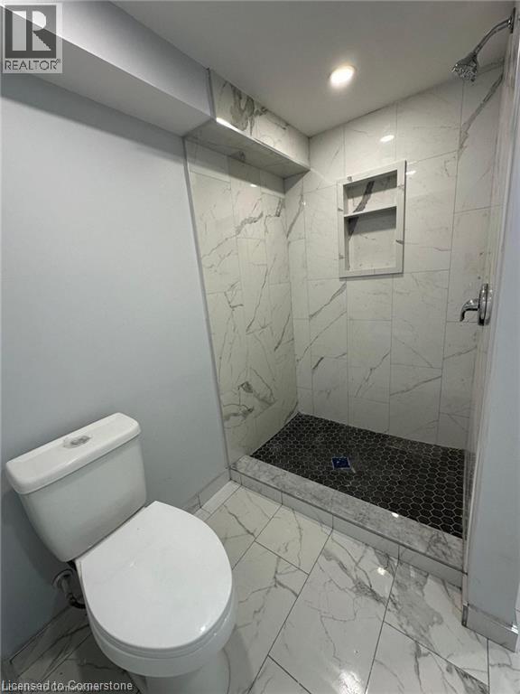 Building Photo - 8 Roseneath Crescent