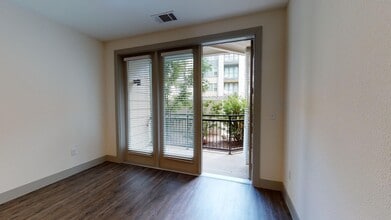 Interior Photo - Vitruvian West