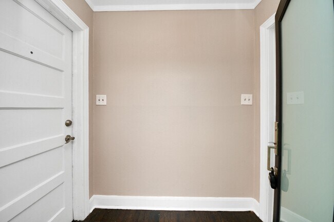 Foto del edificio - 2332 Sheridan St