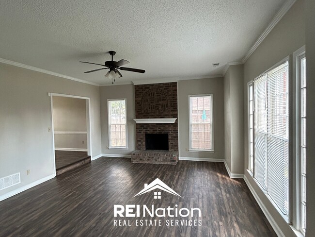 Foto del edificio - 7250 Leeward Cove