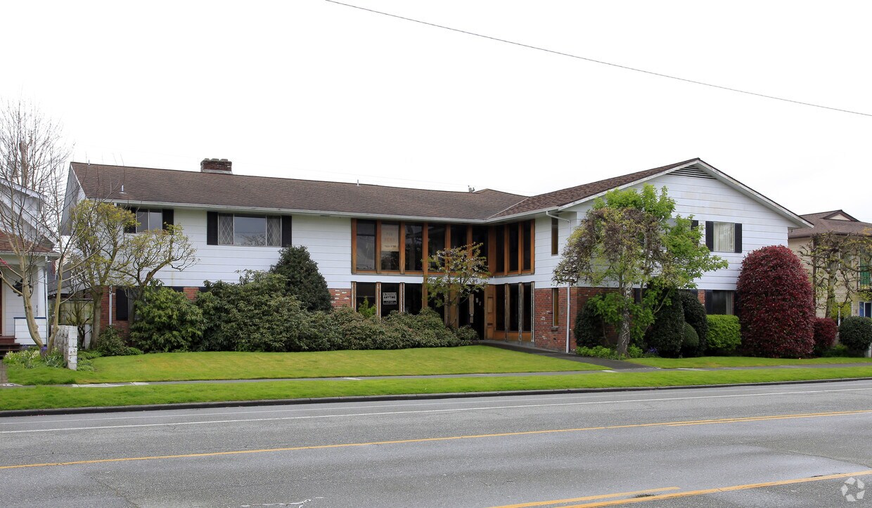 Foto principal - 2216 Colby Ave
