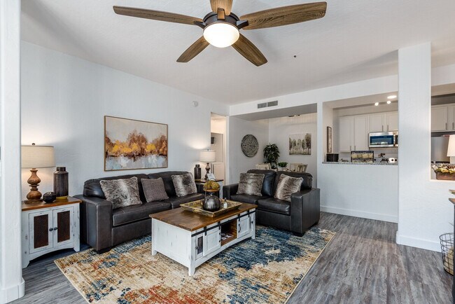 Foto del edificio - 14145 N 92nd St