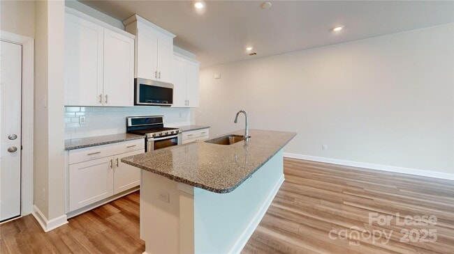 Building Photo - 2517 Greenmarket Dr