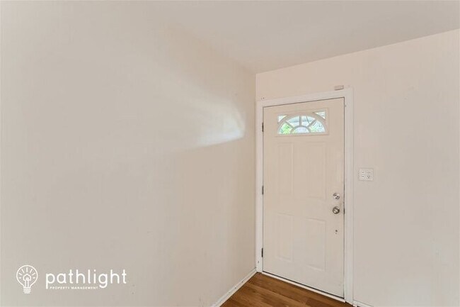 Building Photo - 1702 Park Dr, Schaumburg, IL, 60194