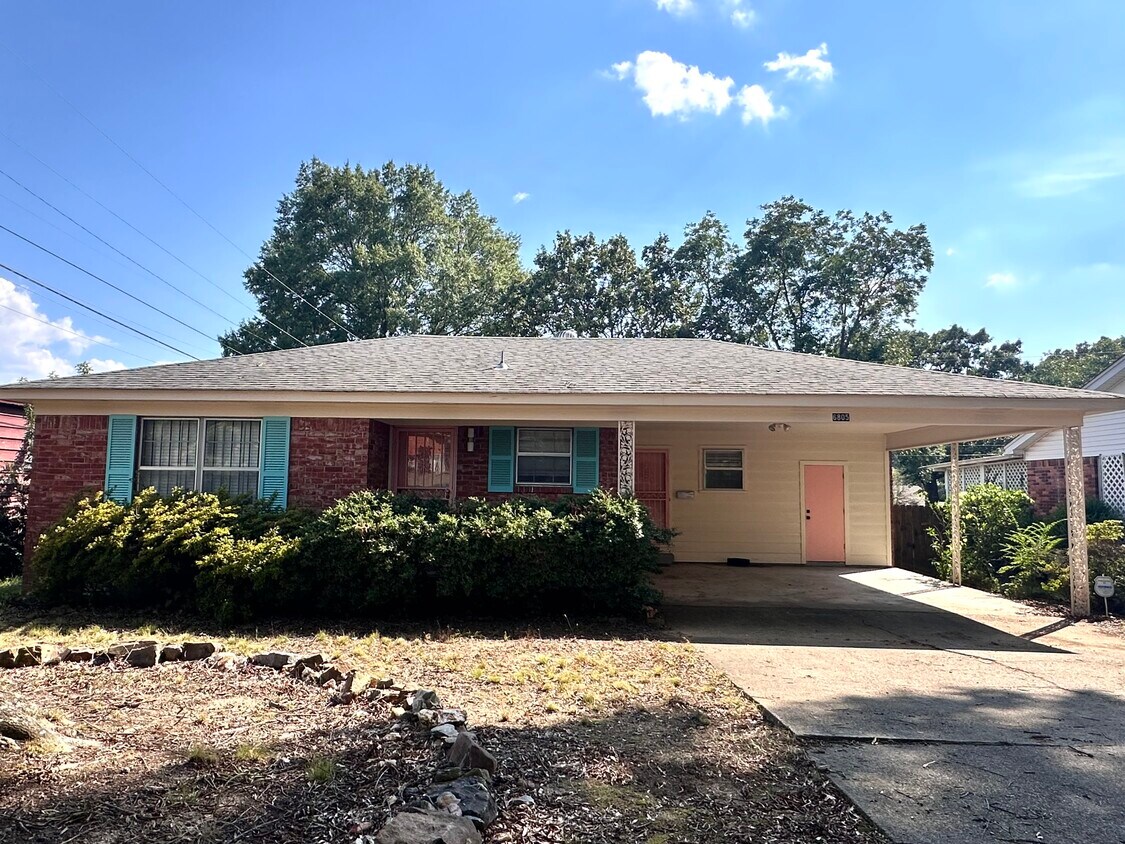 Primary Photo - 6805 Princess Dr