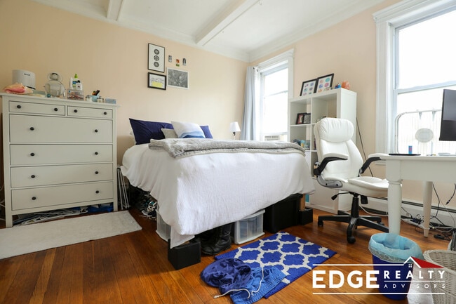 Foto del edificio - 1742 Commonwealth Ave