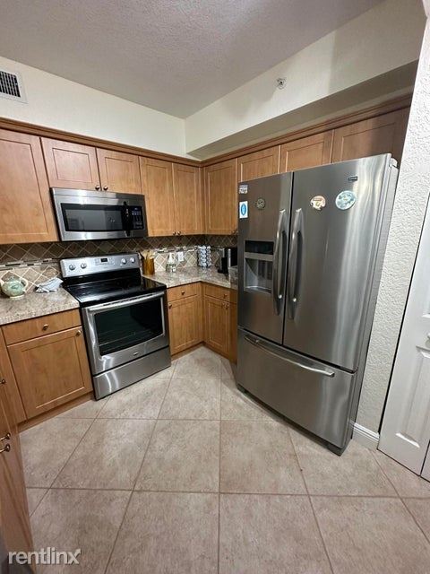 Foto del edificio - 3 br, 2 bath House - 1805 N Flagler Dr Apt...