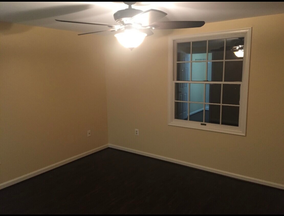 Foto principal - 815 Stratford Way