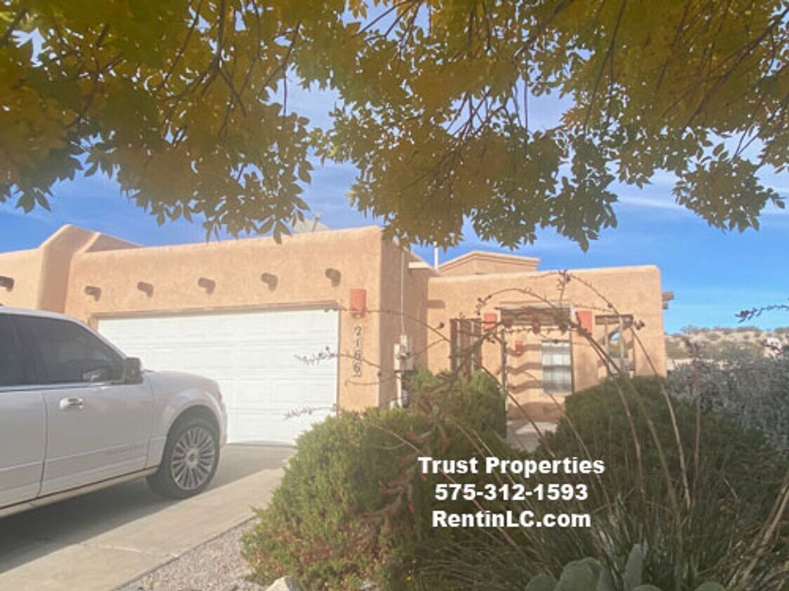 Great Duplex with Garage House Rental in Las Cruces, NM