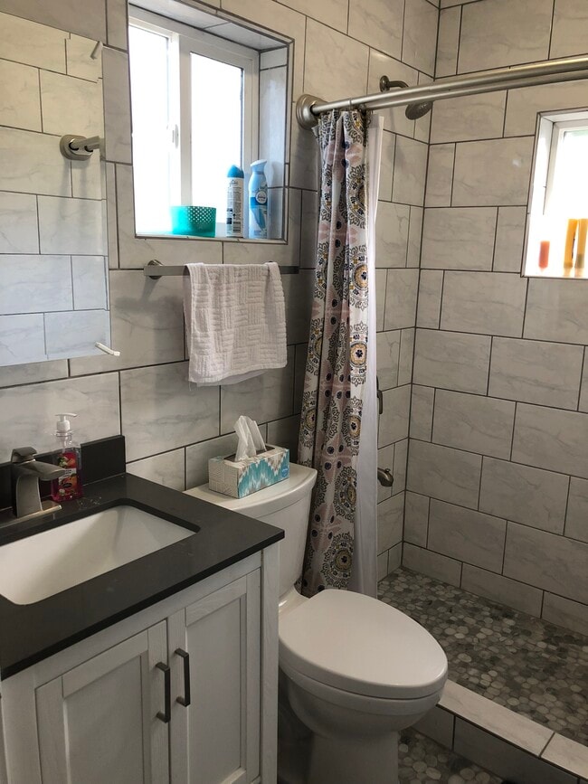 Main Floor Bathroom - 1118 E Augusta Ave