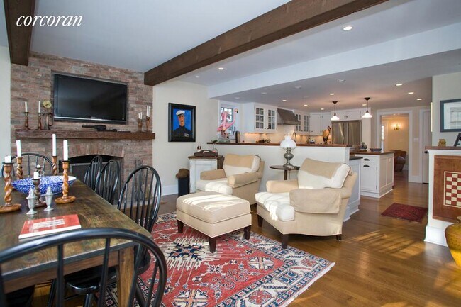 Foto del edificio - 8 Huntington Ln