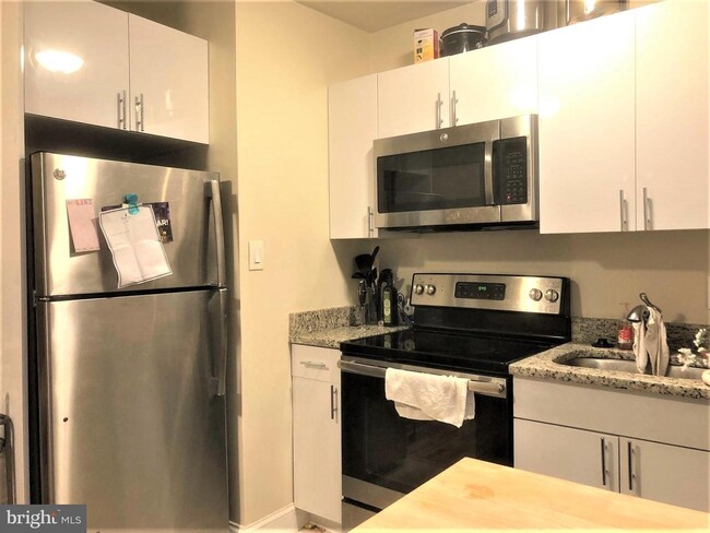 Foto del edificio - 1631 6th St NW