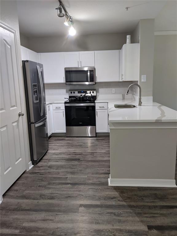 Foto del edificio - 4216 Centergate Ln