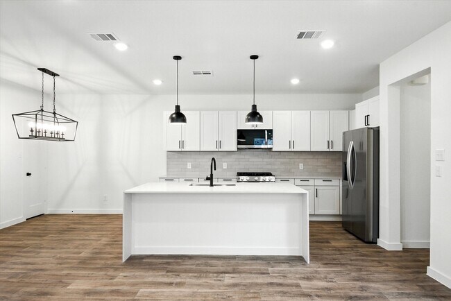 Foto del edificio - 1852 Dry Cherry Ln