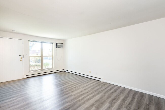 Foto del edificio - 5634 Macey Ave