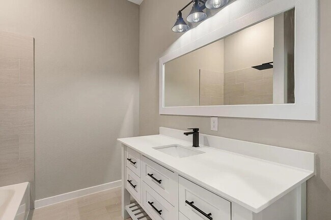 Foto del edificio - 6712 Parker Oaks Ln