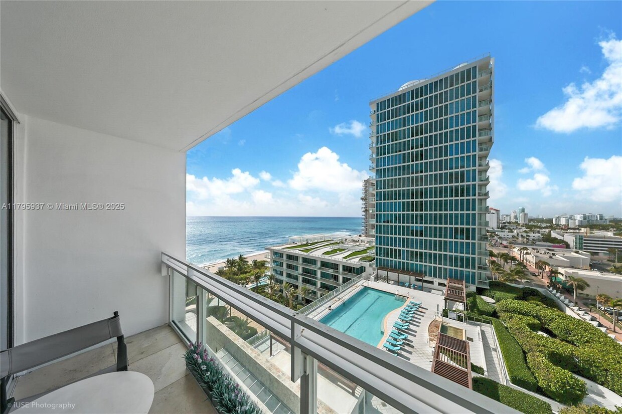 Primary Photo - 6801 Collins Ave