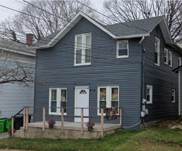 Building Photo - 416 E Larwill St