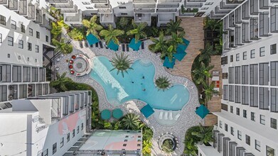 Building Photo - Leksa at Cityplace