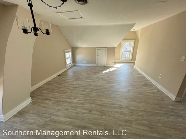 Building Photo - 1 br, 1 bath House - 102 N Front St 3rd Fl