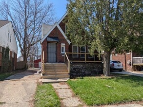 Building Photo - 9171 Bishop St