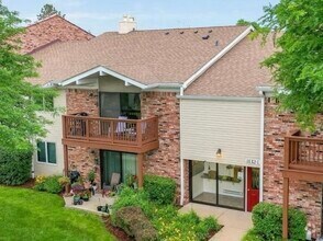 Building Photo - 1132 Hinswood Dr