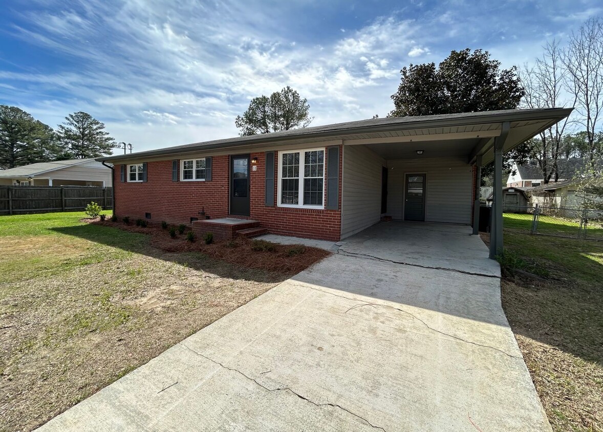 18 Fairhaven Dr NW, Rome, GA 30165 House Rental in Rome, GA