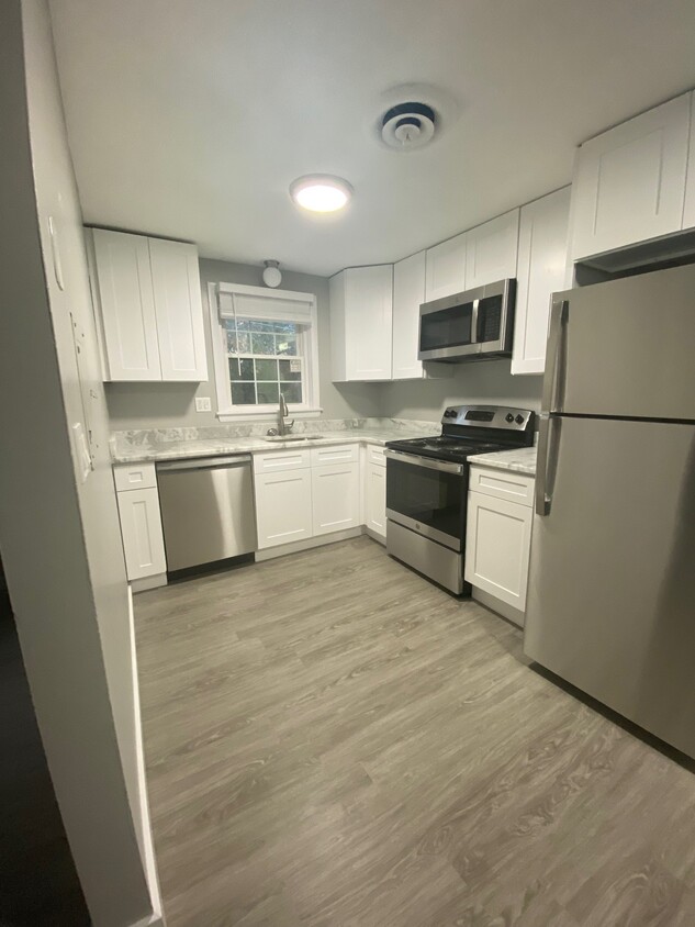 Countryside Apartments - Apartments in Windsor Locks, CT | Apartments.com