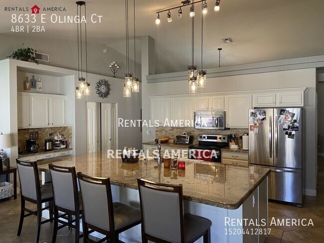 Building Photo - Gorgeous Home in Rita Ranch