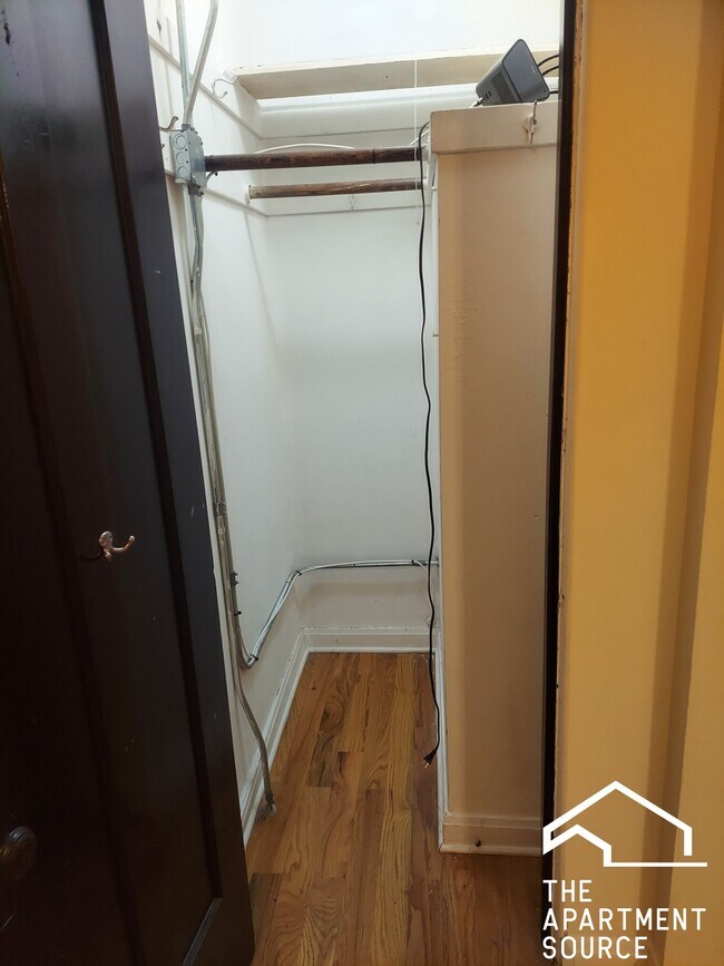 Foto del edificio - 4417 N Wolcott Ave