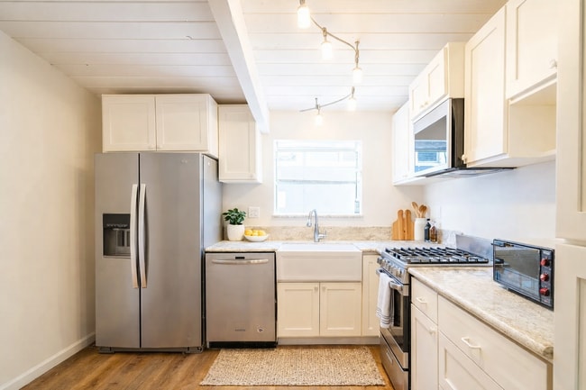 Foto del edificio - Newly Renovated!! 7 Bedroom property on Baja!