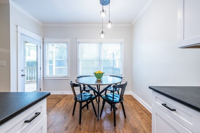 Foto del edificio - 445 Loomis Ave SE