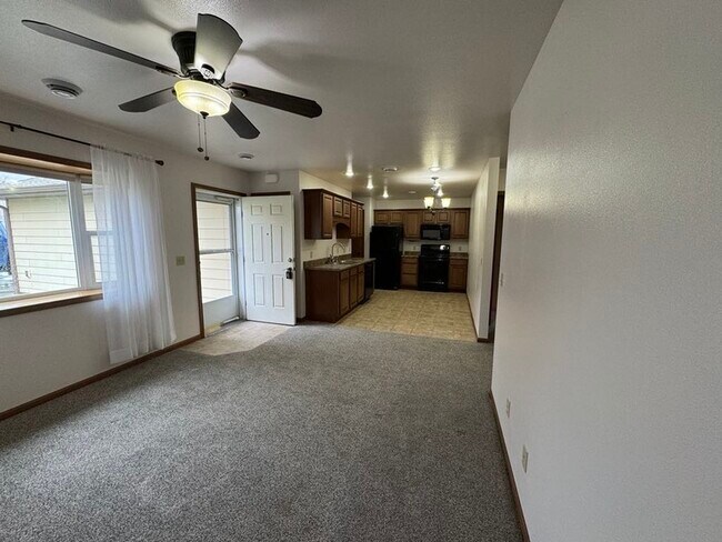 Building Photo - 5535 Frontier Dr