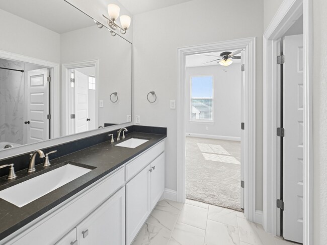 Foto del edificio - 9525 Thorncrown Ln