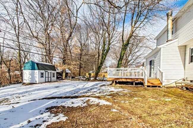 Foto del edificio - 5 bedroom, 2.5 bath home in Claymont