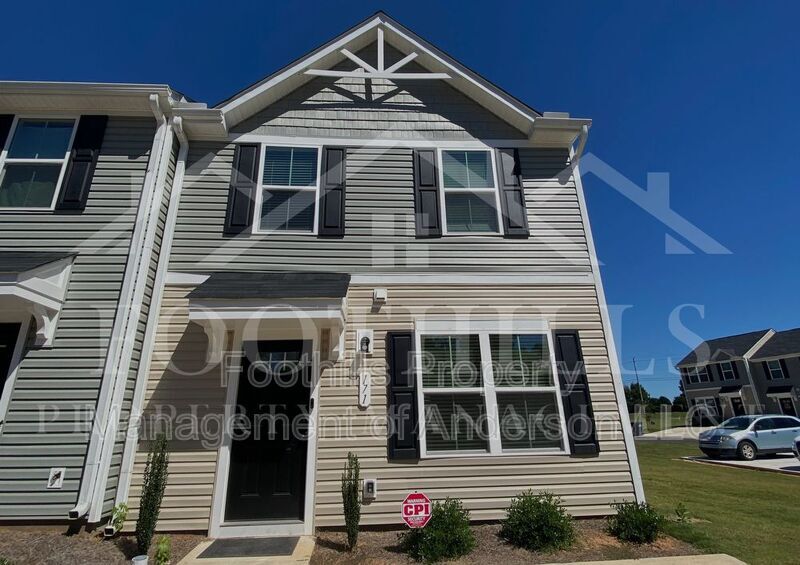 Primary Photo - 171 Nicklaus Dr