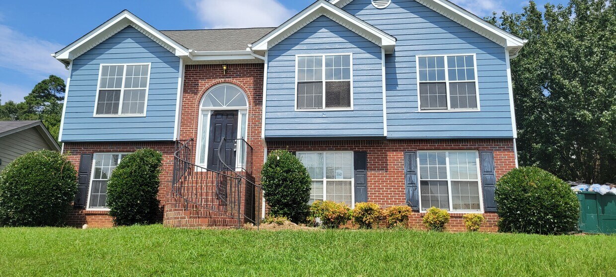 Foto principal - 4365 Hopkins Run Dr